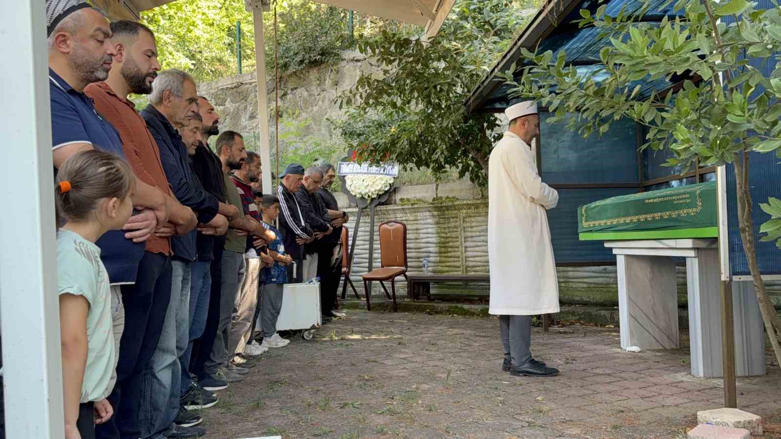 AVRUPA ŞAMPİYONU MİLLİ SPORCU 10 KATLI BİNANIN ÇATISINDAN DÜŞEREK HAYATINI KAYBETTİ