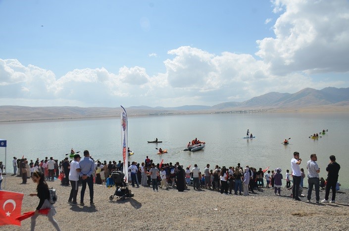 BULANIK’TA ‘SU SPORLARI VE PLAJ OYUNLARI ŞENLİĞİ’ DÜZENLENDİ