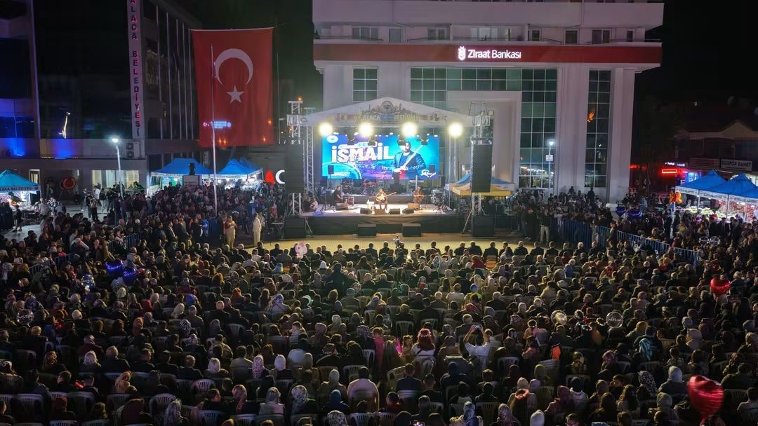 ALACAFEST, İSMAİL ALTUNSARAY KONSERİYLE FİNAL YAPTI