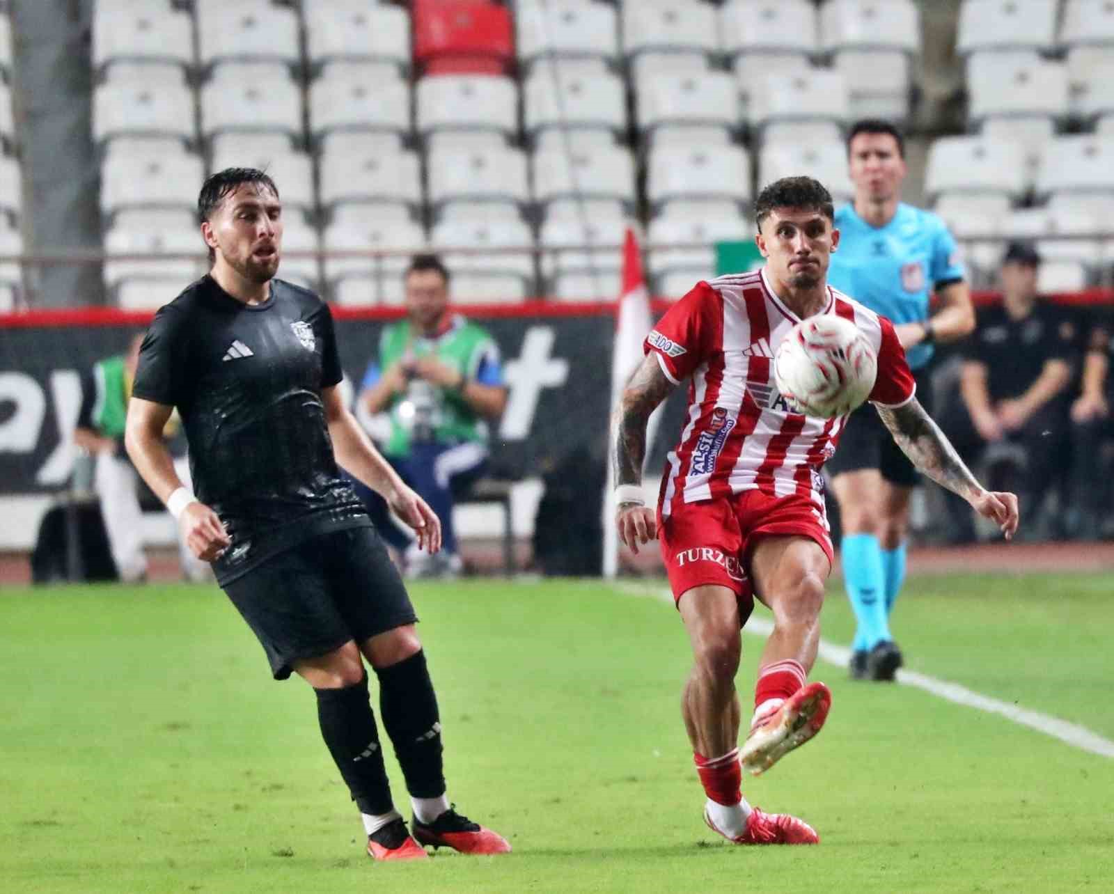 TRENDYOL 1. LİG: ANTALYASPOR: 3 - VANSPOR FK: 0