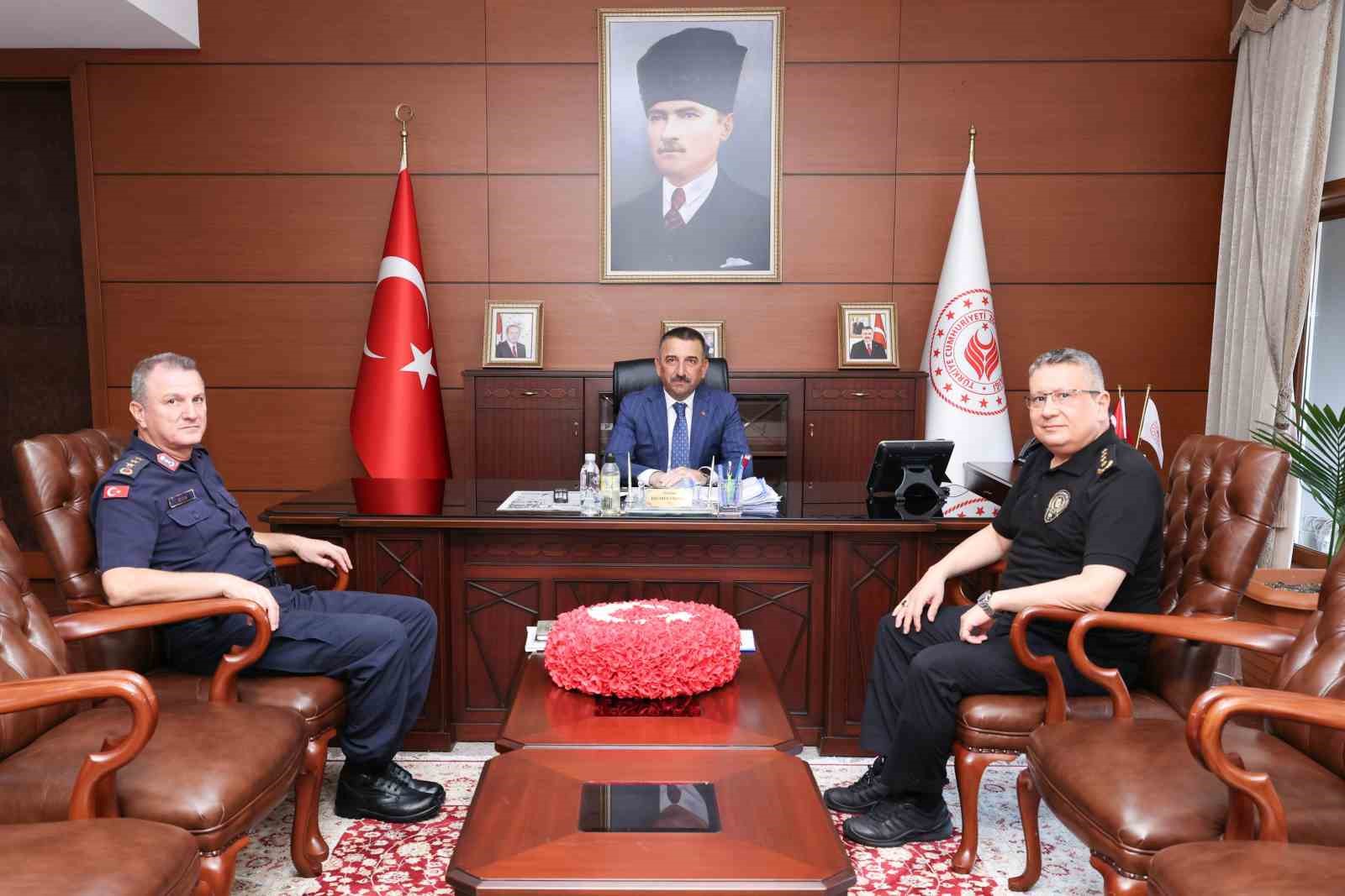 ZONGULDAK’TA ASAYİŞ VE GÜVENLİK TOPLANTISI GERÇEKLEŞTİRİLDİ