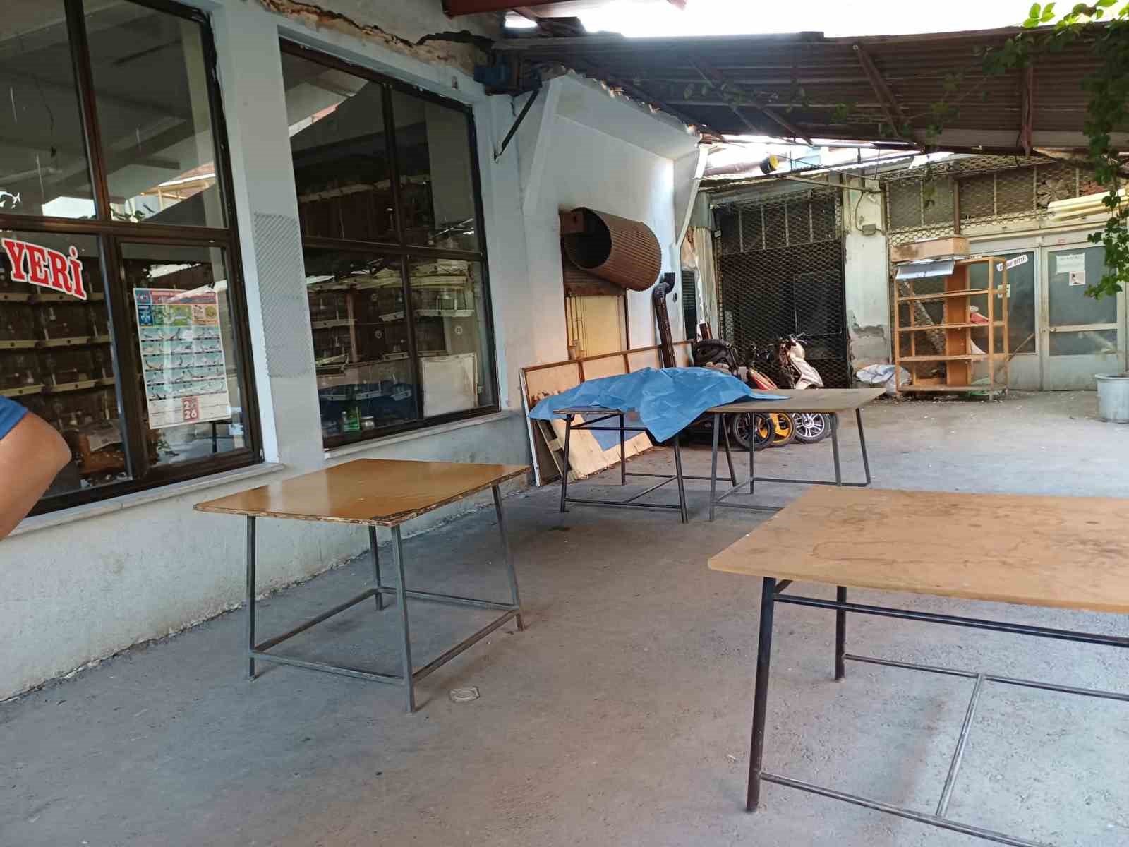 MANİSA’DA KAHVEHANEDE ŞÜPHELİ ÖLÜM: 2 GÖZALTI