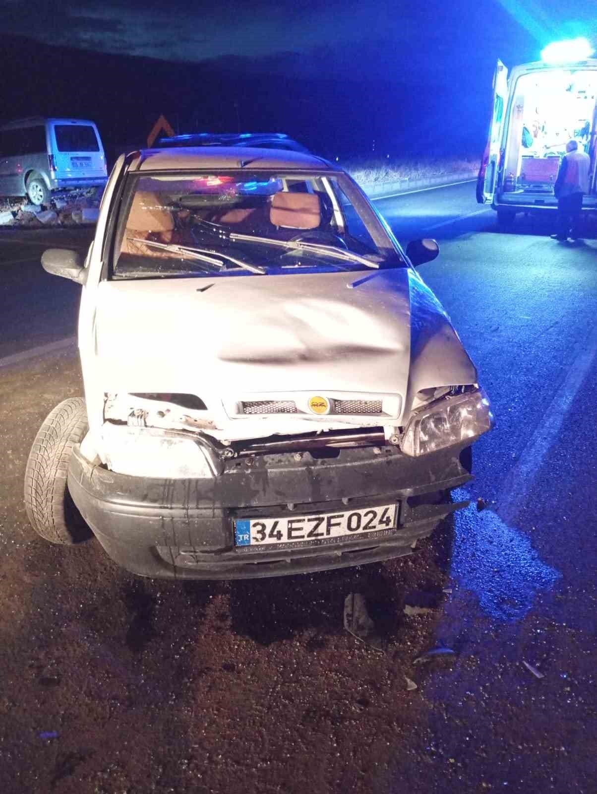 VAN’DA TRAFİK KAZASI: 5 YARALI