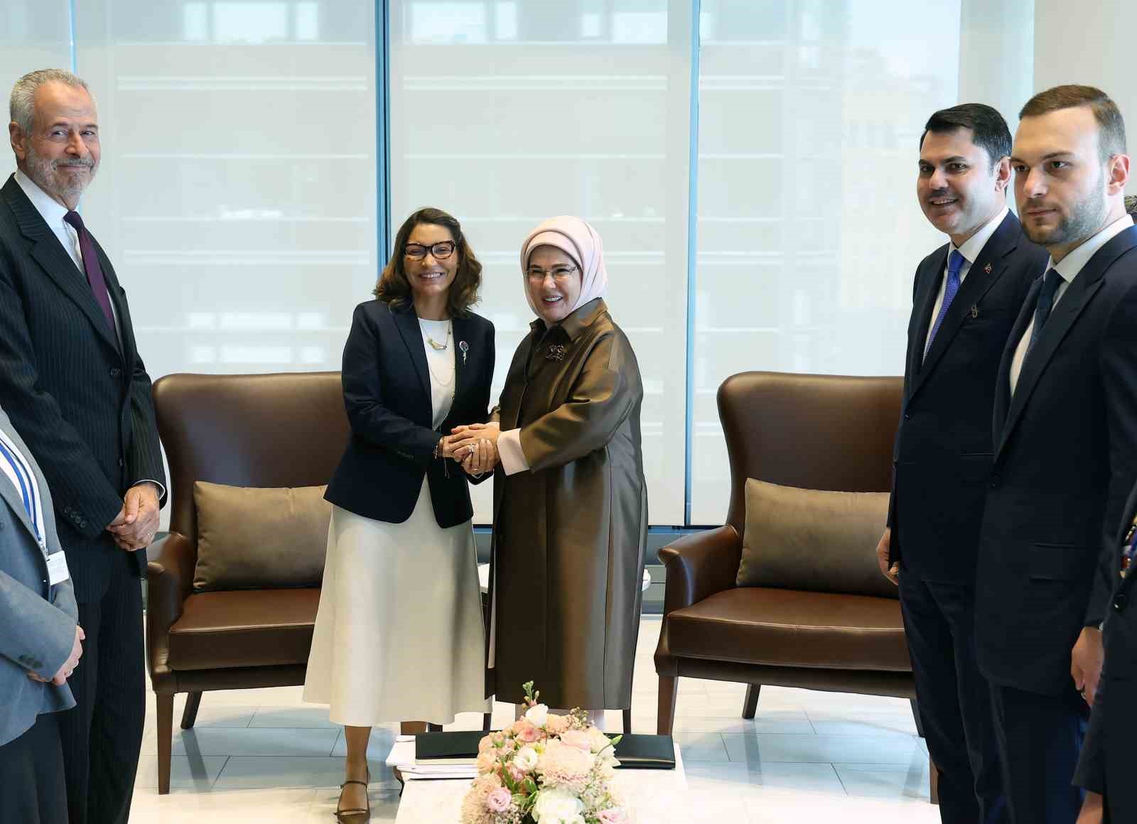 EMİNE ERDOĞAN, BREZİLYA DEVLET BAŞKANI’NIN EŞİ SİLVA İLE GÖRÜŞTÜ