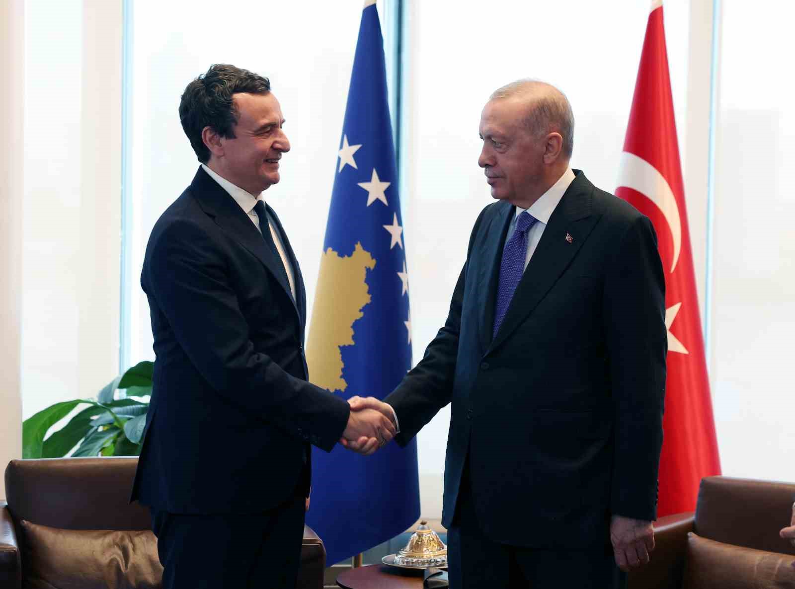 CUMHURBAŞKANI ERDOĞAN, KOSOVA BAŞBAKANI KURTİ İLE GÖRÜŞTÜ