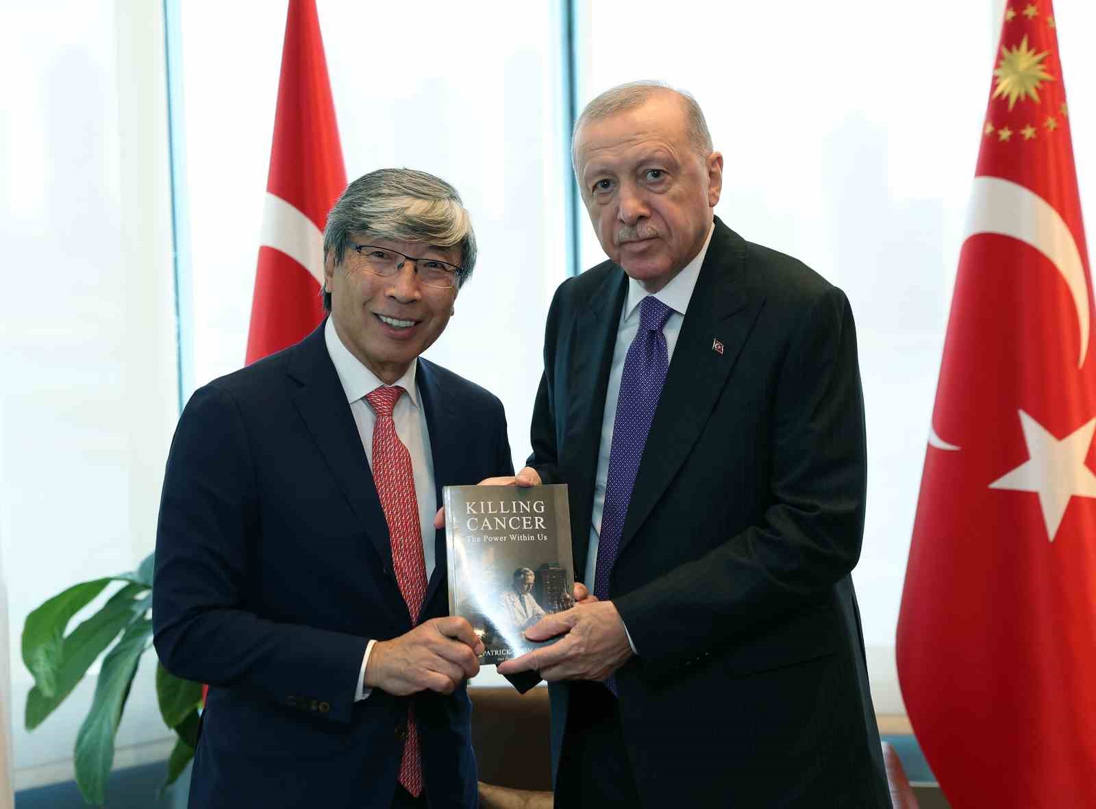 CUMHURBAŞKANI ERDOĞAN, DOKTOR PATRİCK SOON-SHİONG’U KABUL ETTİ