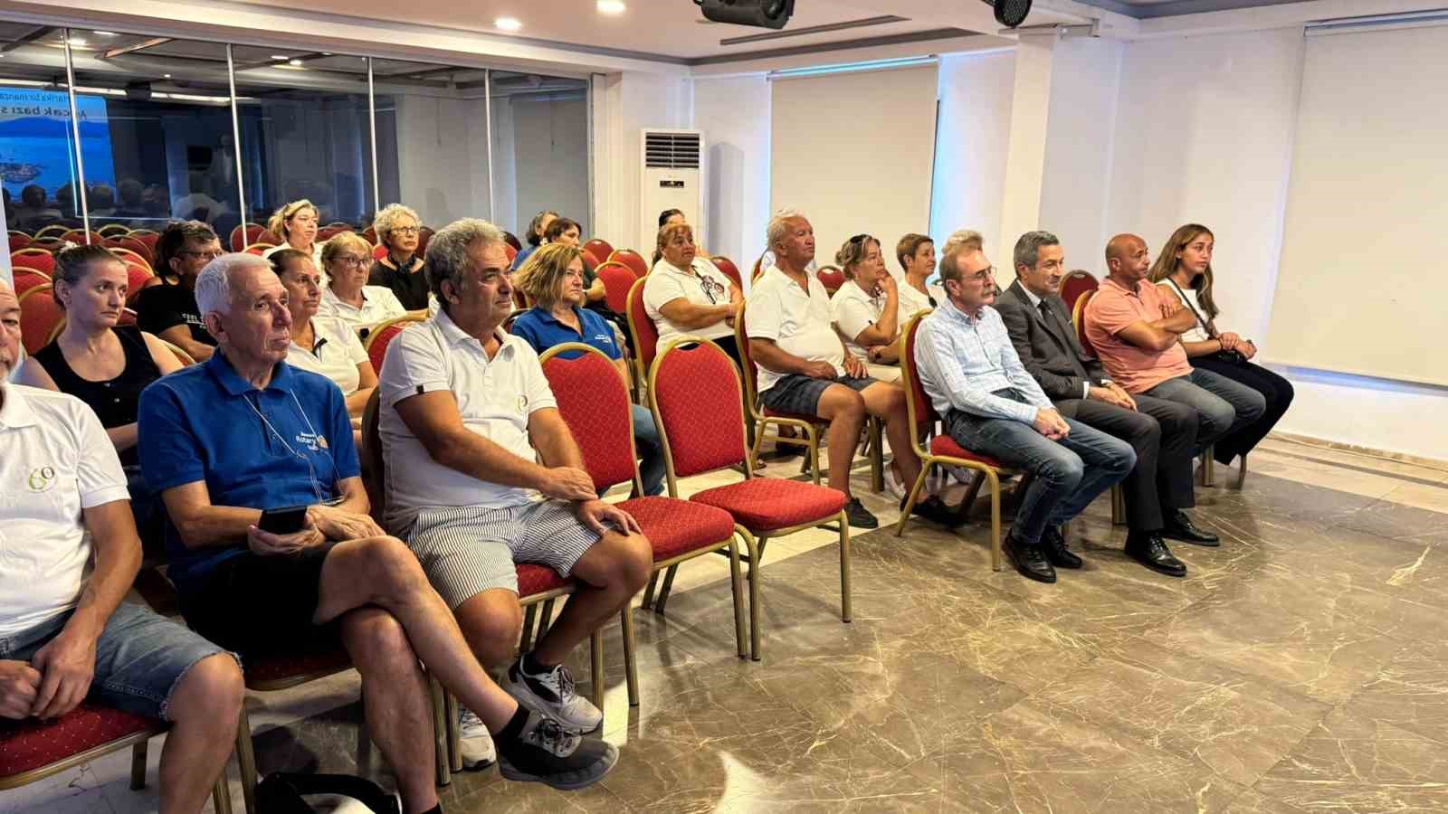 MARMARİS’TE İZMARİT SAVAŞÇILARI GÖREVE BAŞLIYOR