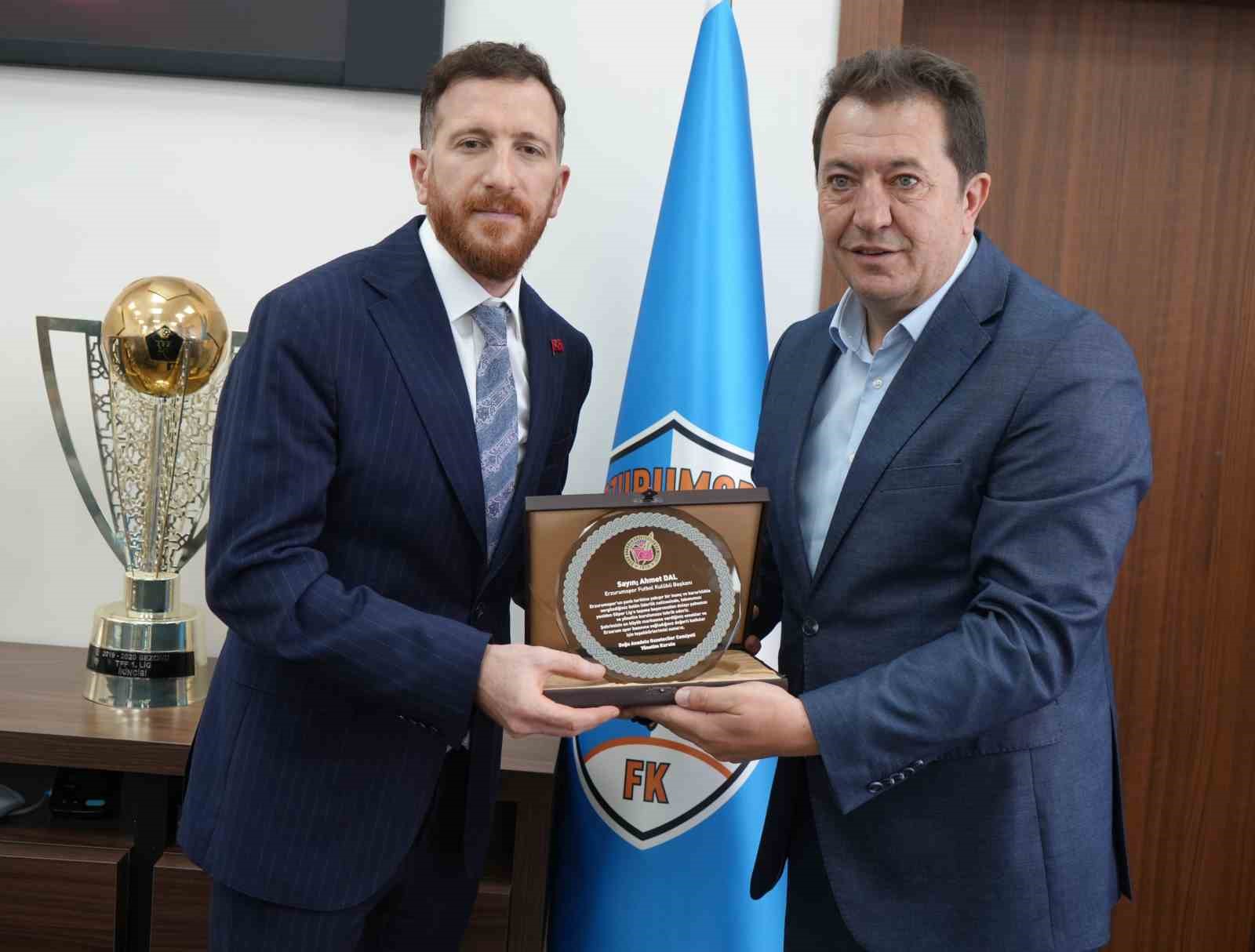 DAGC’DEN ERZURUMSPOR BAŞKANI AHMET DAL’A BAŞARI PLAKETİ