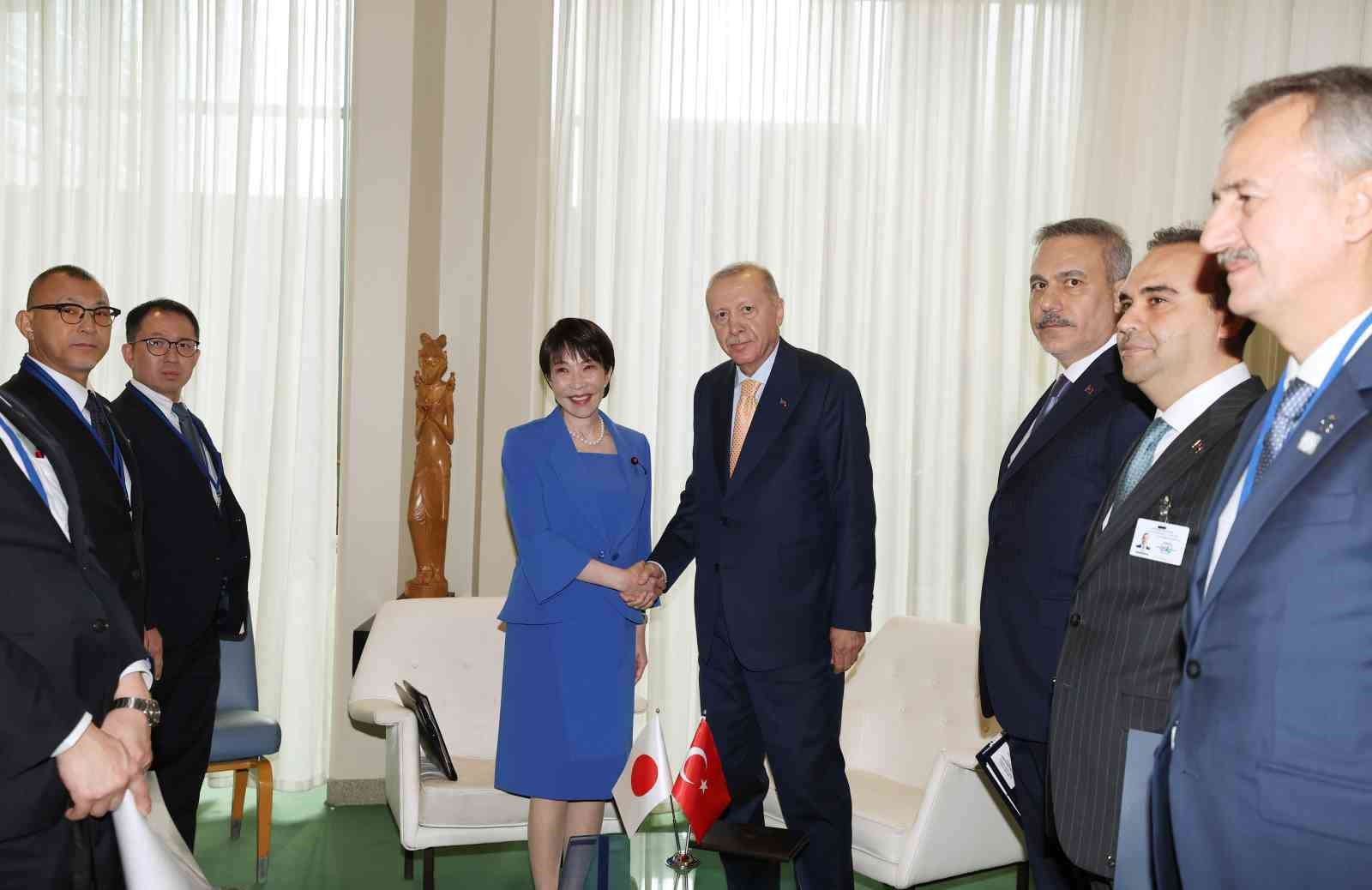 CUMHURBAŞKANI ERDOĞAN, JAPONYA BAŞBAKANI TAKAİCHİ İLE GÖRÜŞTÜ