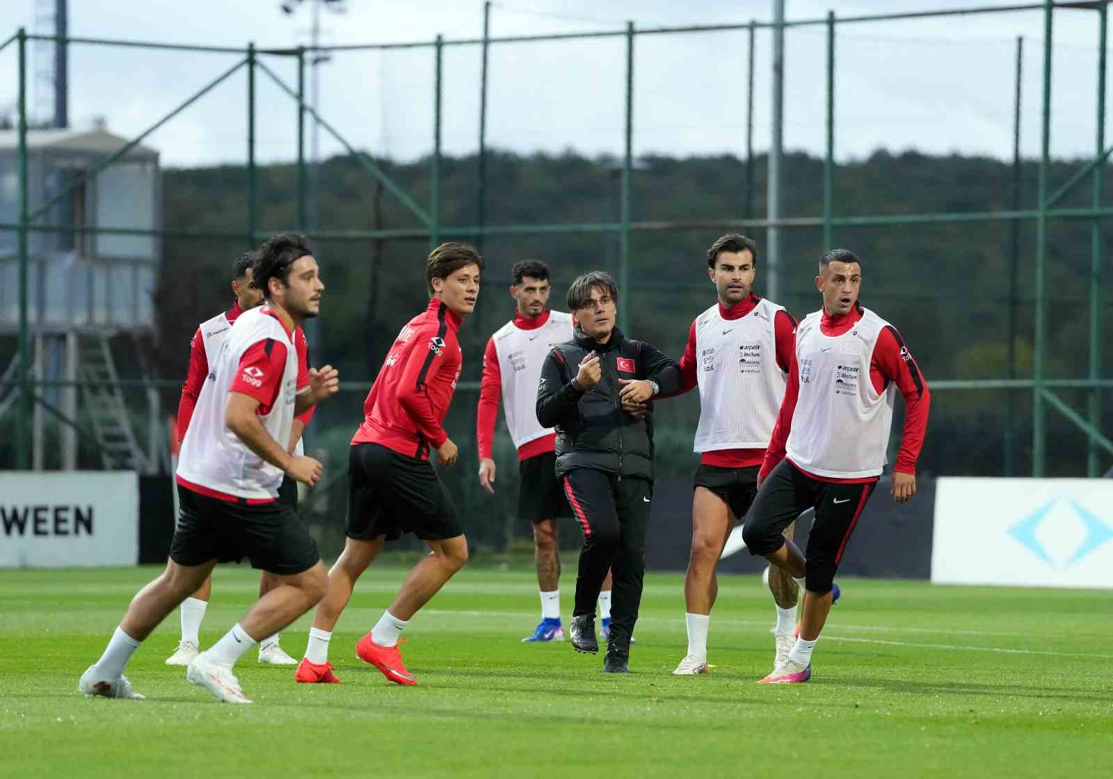 A MİLLİ TAKIM, FRANSA MAÇININ HAZIRLIKLARINI SÜRDÜRDÜ