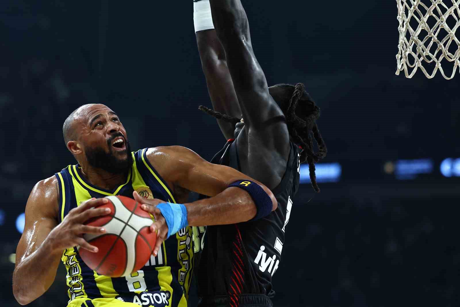 39. ERKEKLER CUMHURBAŞKANLIĞI KUPASI’NDA ŞAMPİYON FENERBAHÇE