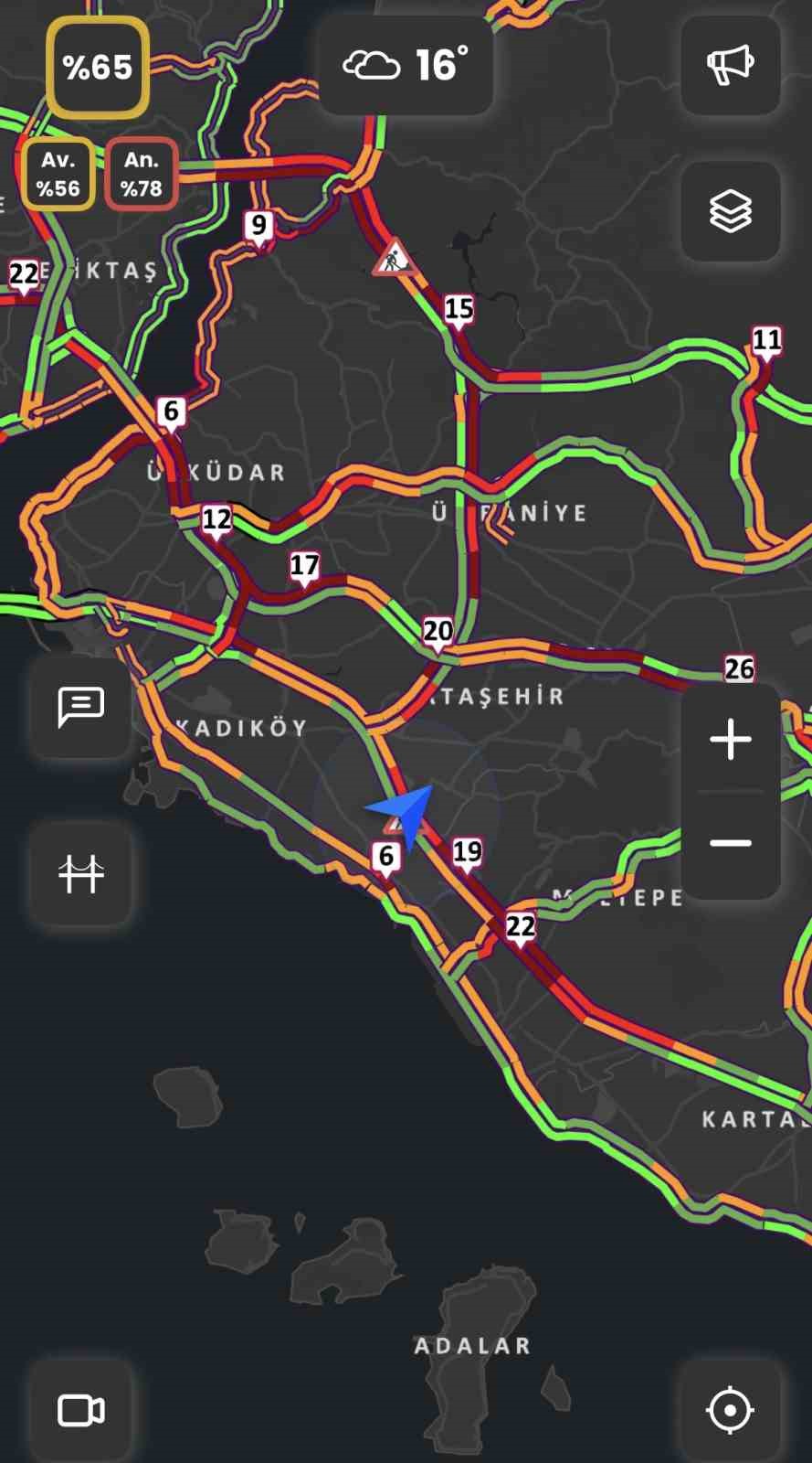 İSTANBUL’DA YAĞIŞ TRAFİĞİ ETKİLEDİ: ANADOLU YAKASI’NDA YOĞUNLUK YÜZDE 78’E ULAŞTI