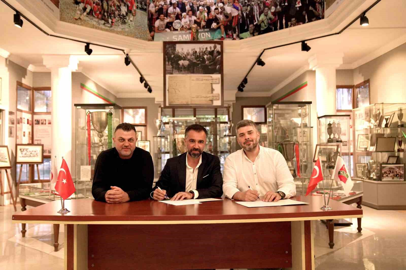 KARŞIYAKA BASKETBOL’DA SELİM ÇINAR GERİ DÖNDÜ