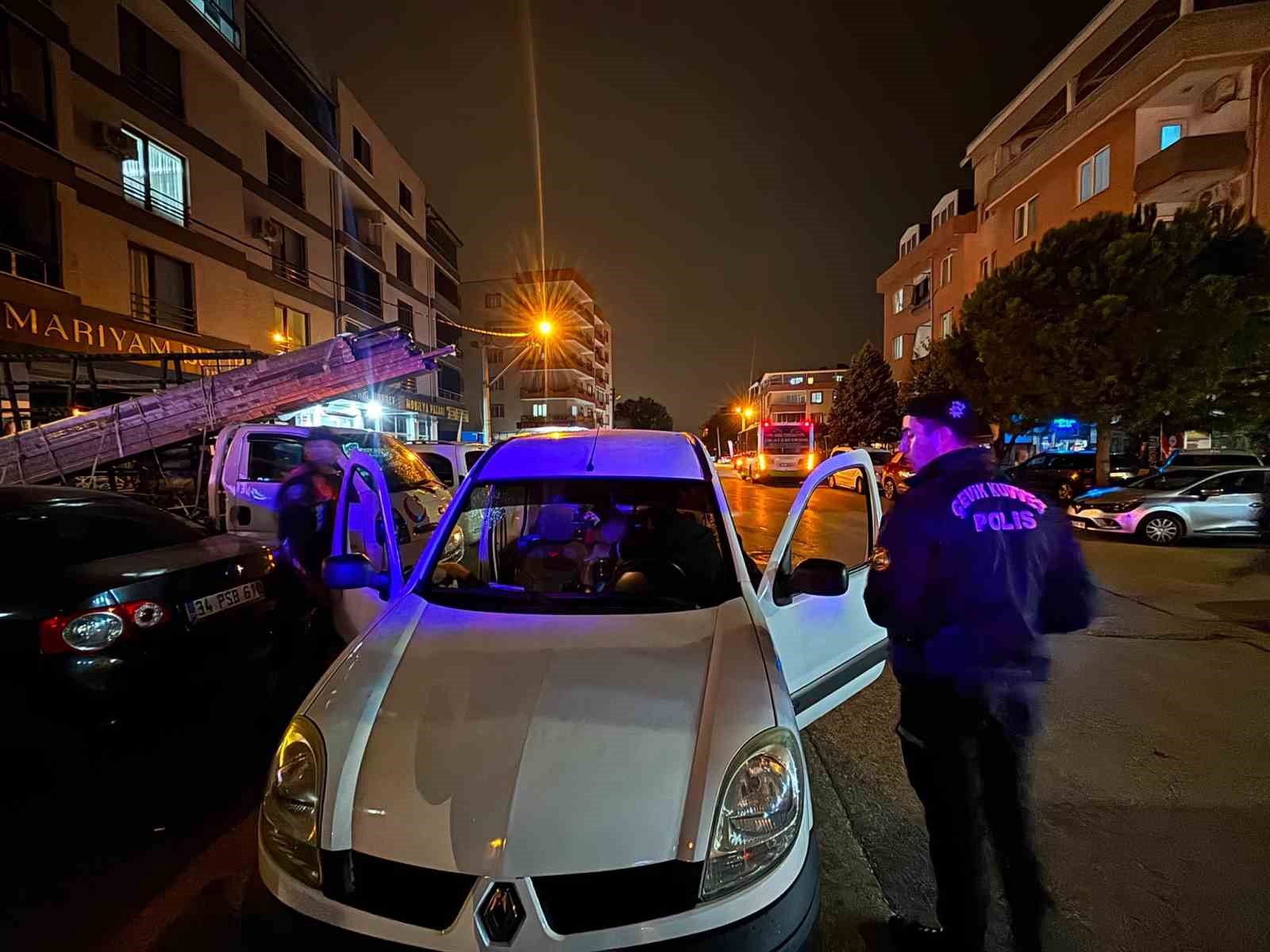 BURSA’DA 1000 POLİSLE ASAYİŞ UYGULAMASI: RUHSATSIZ TABANCA VE UYUŞTURUCU ELE GEÇİRİLDİ
