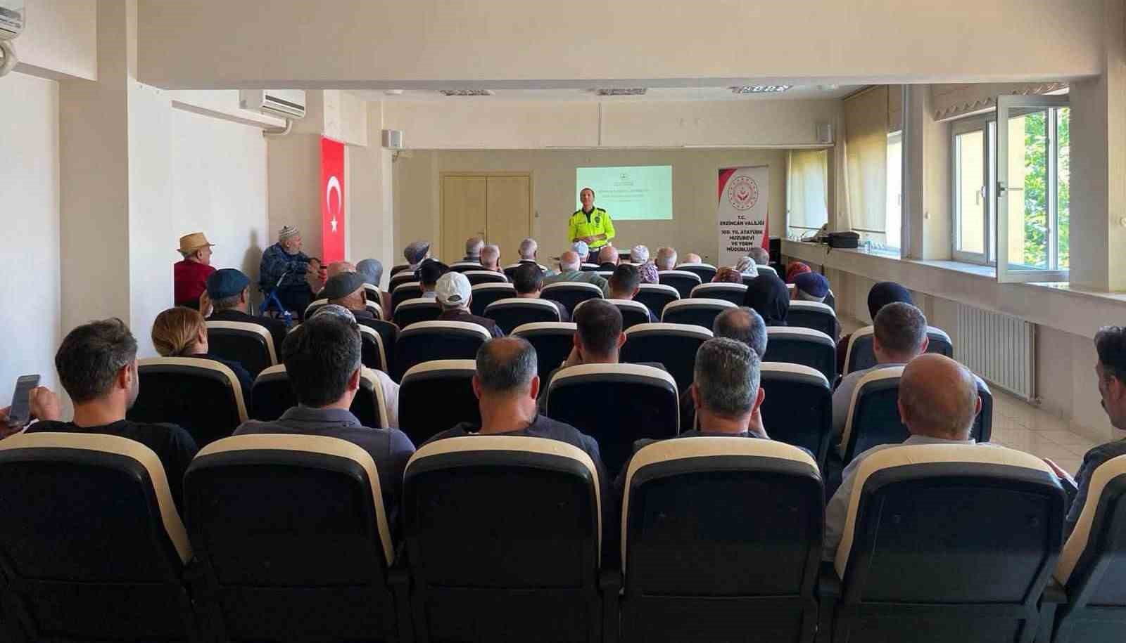 ERZİNCAN’DA HUZUREVİ SAKİNLERİ VE ÇALIŞANLARINA TRAFİK GÜVENLİĞİ EĞİTİMİ