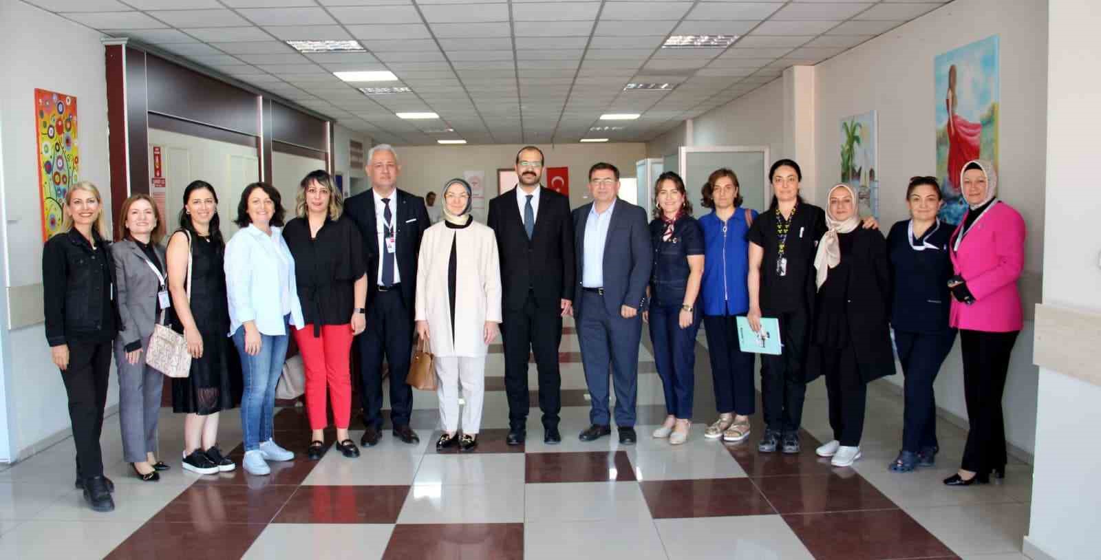 KAYSERİ DEVLET HASTANESİ’NDE ‘KRİTİK HASTADA BESLENME’ EĞİTİMİ