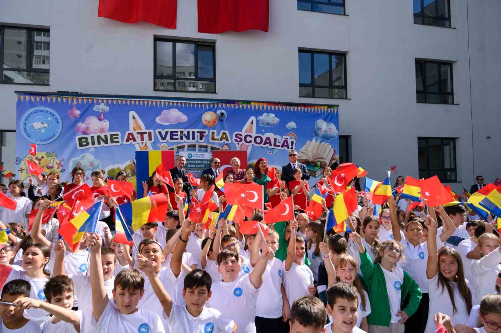 ROMANYA’DA TÜRKÇE HEYECANI YENİ EĞİTİM YILIYLA BİRLİKTE BAŞLADI