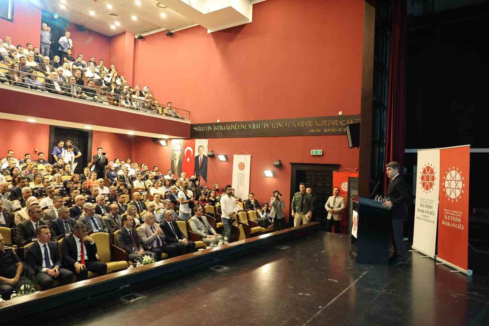 CUMHURBAŞKANLIĞI İLETİŞİM BAŞKANLIĞINDAN AMASYA’DA İLETİŞİM VE DEZENFORMASYON EĞİTİMİ