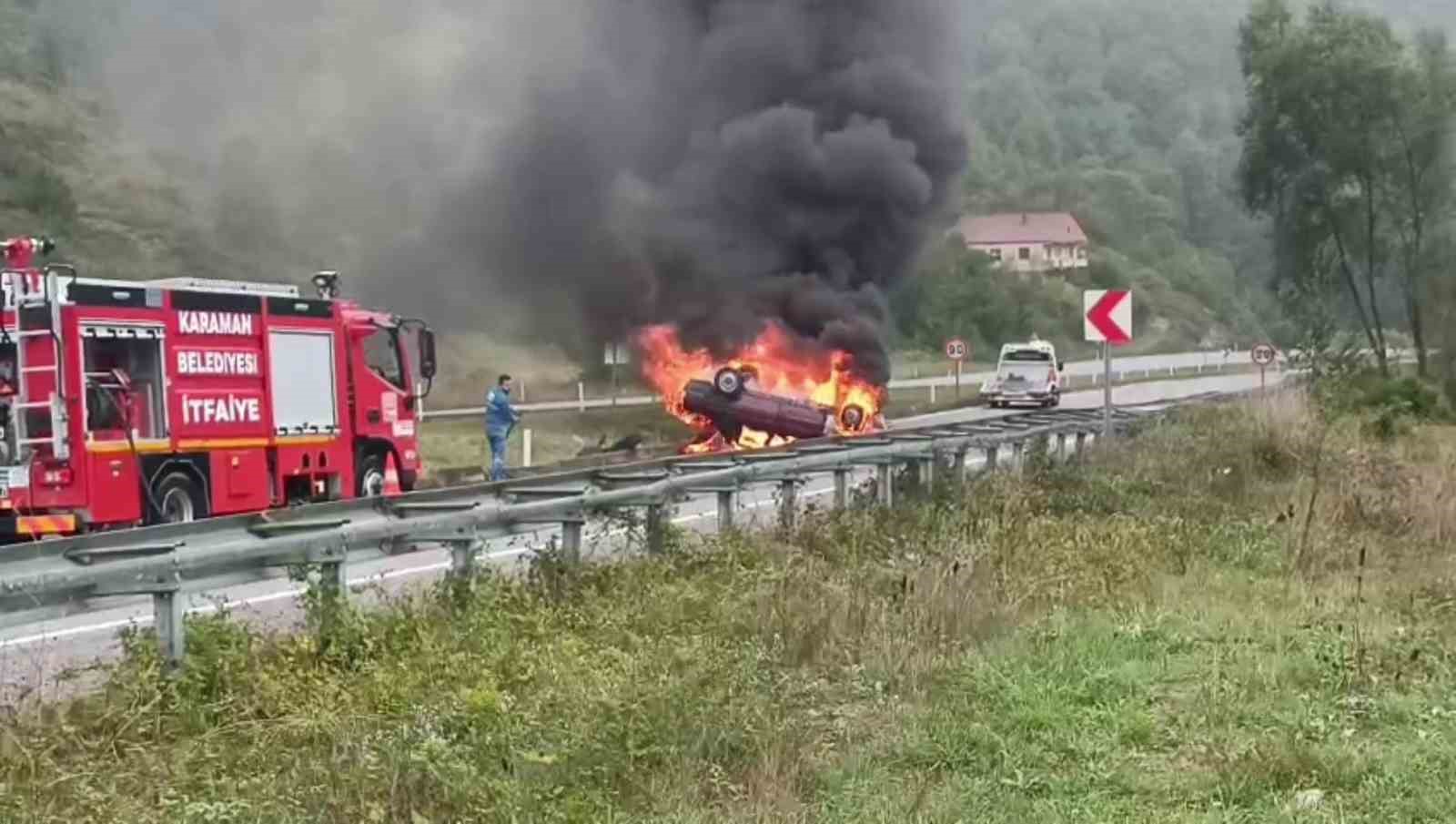 ZONGULDAK’TA TAKLA ATAN OTOMOBİL ALEVLERE TESLİM OLDU: 1 YARALI