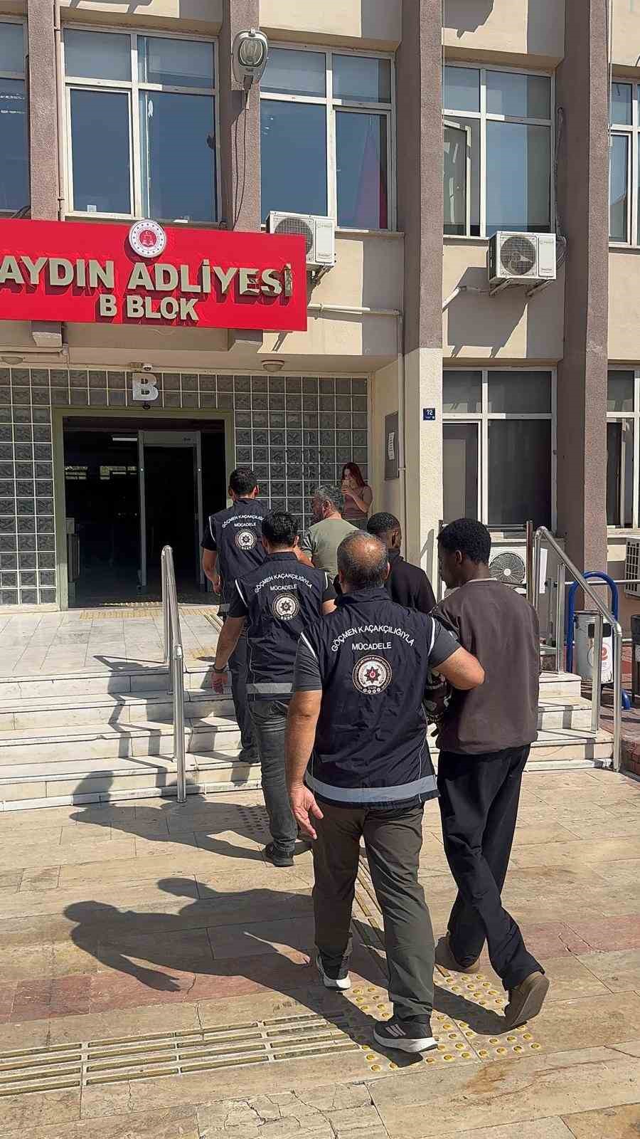 EFELER’DE 31 DÜZENSİZ GÖÇMEN YAKALANDI: 2 TUTUKLAMA