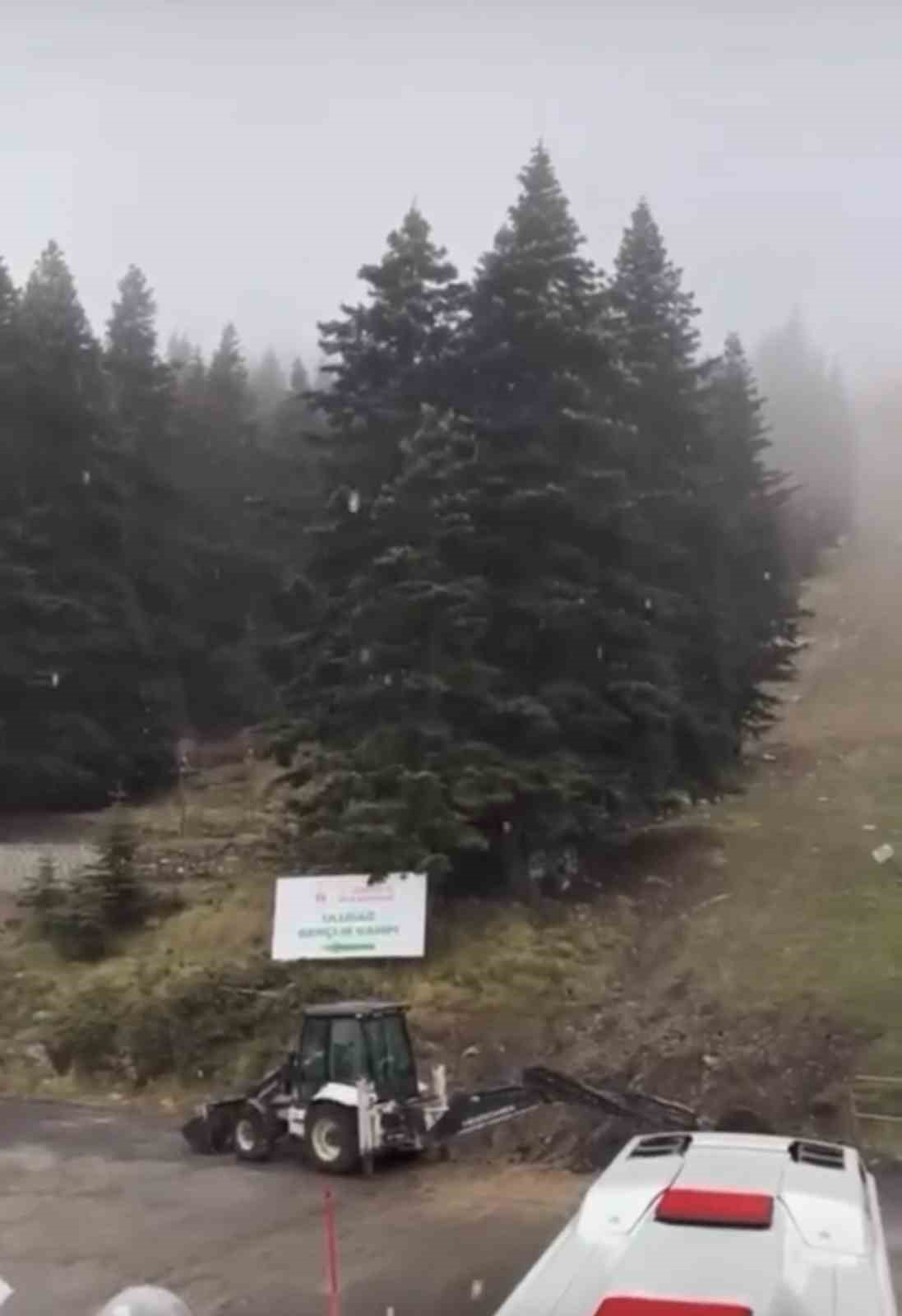 ULUDAĞ’A SEZONUN İLK KARI YAĞDI