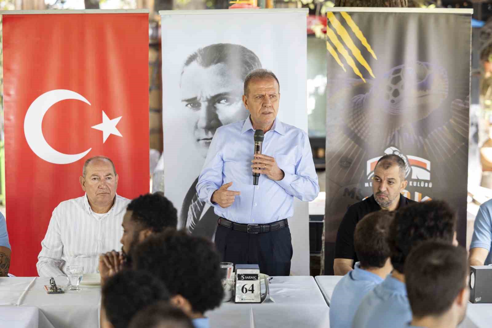 BAŞKAN SEÇER, MSK ERKEK BASKETBOL TAKIMI İLE BULUŞTU