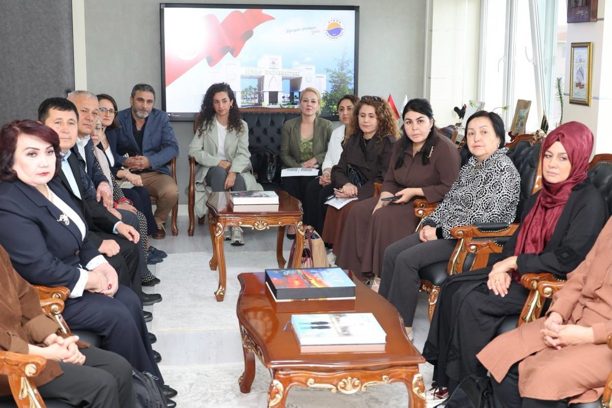 TÜRK DÜNYASI AKADEMİSYENLERİ SİNOP’TA