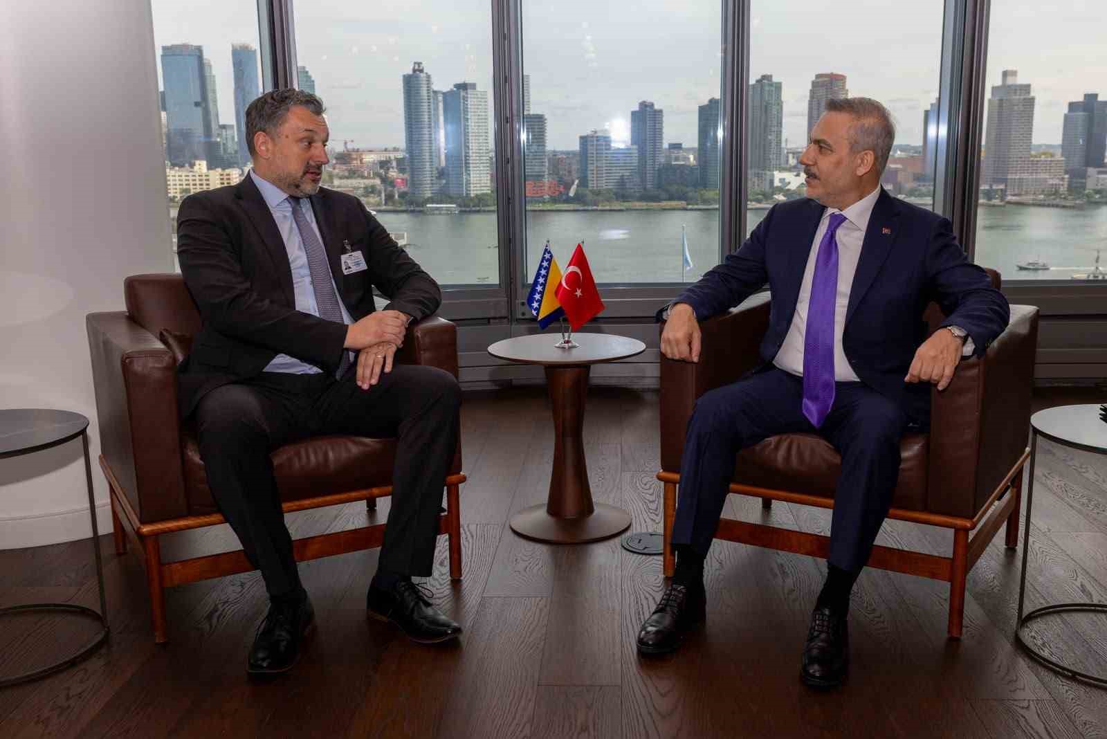 BAKAN FİDAN, BOSNA HERSEK DIŞİŞLERİ BAKANI KONAKOVİC İLE BİR ARAYA GELDİ