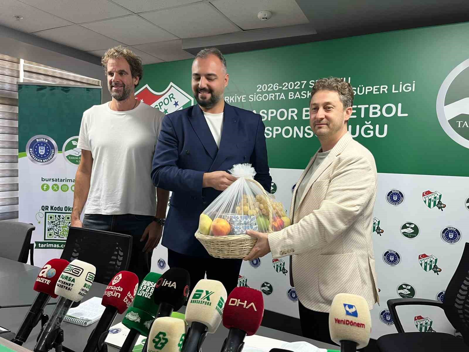 BURSASPOR BASKETBOL’A ŞORT VE TRİBÜN İSİM SPONSORLUĞU DESTEĞİ
