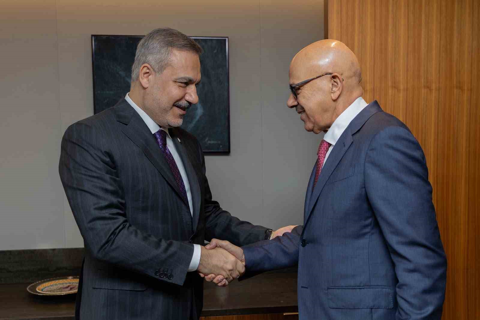 BAKAN FİDAN, BAHREYN DIŞİŞLERİ BAKANI AL ZAYANİ İLE BİR ARAYA GELDİ