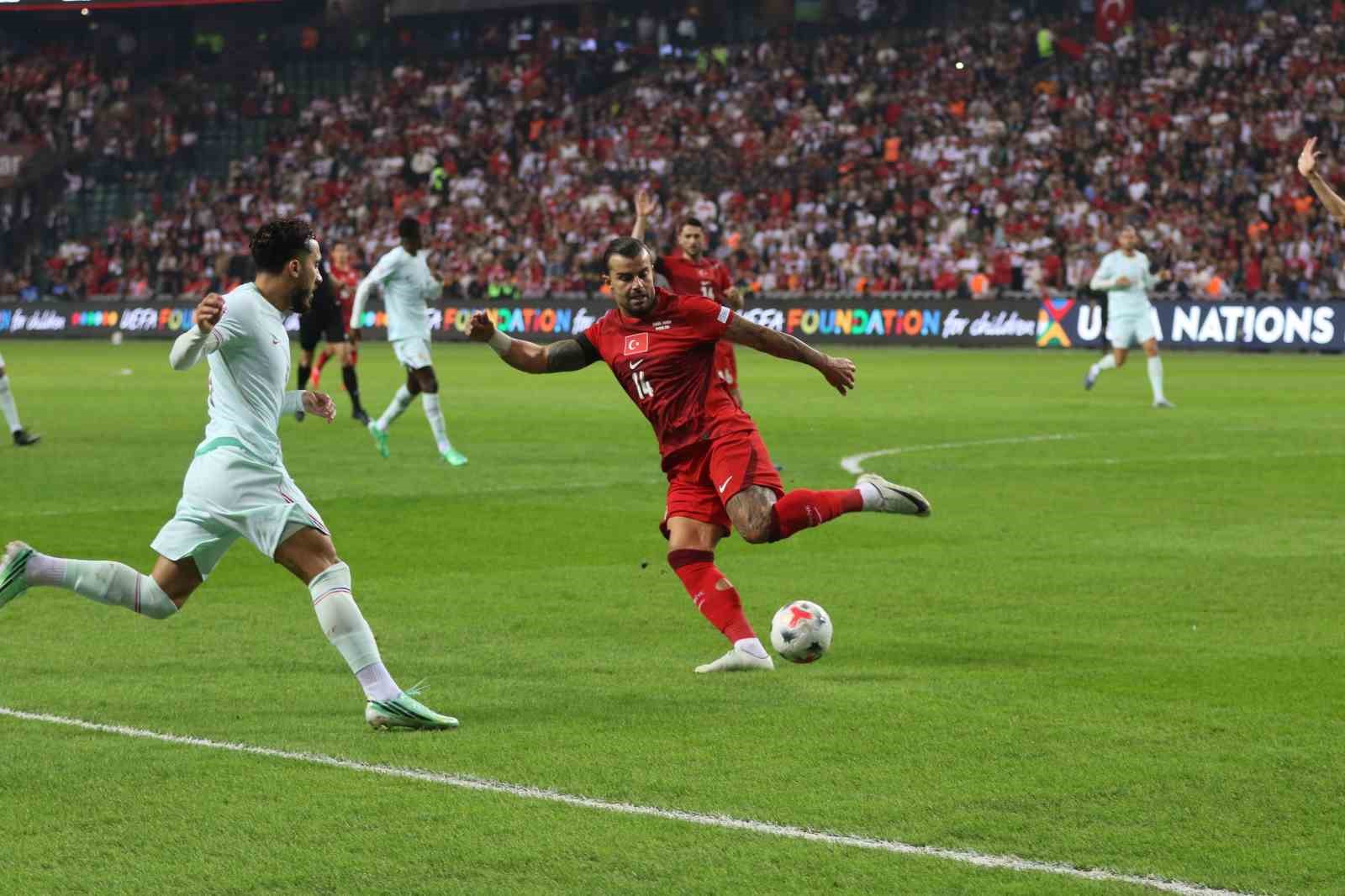 UEFA ULUSLAR LİGİ: TÜRKİYE: 0 - FRANSA: 0 (MAÇ DEVAM EDİYOR)
