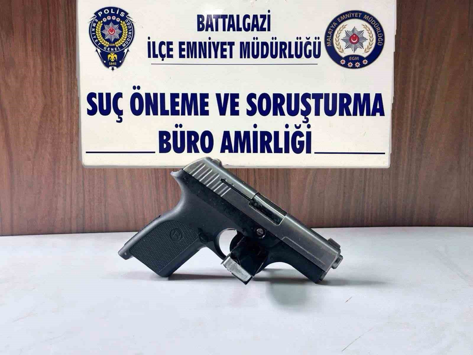 MALATYA’DA HUZUR UYGULAMALARINDA 39 ARANAN ŞAHIS YAKALANDI