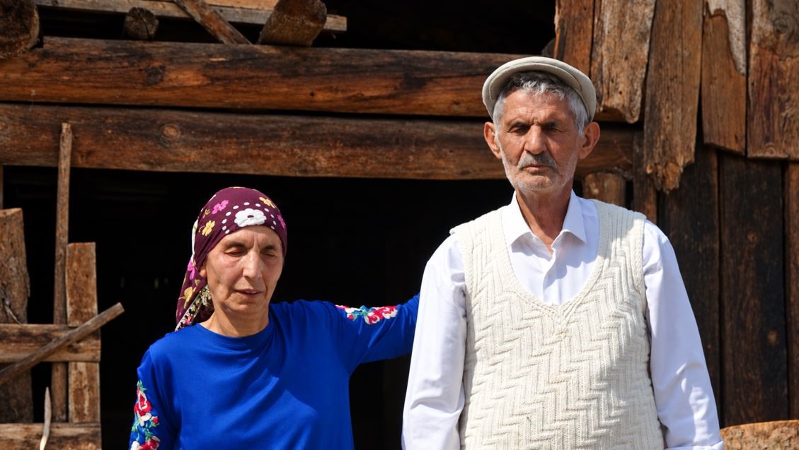 GÖRMEDİKLERİ KÖYÜ EZBERLEDİLER, HAYATI BİRLİKTE OMUZLADILAR