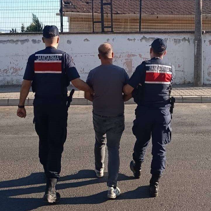 HAPİS CEZASIYLA ARANAN ŞAHIS NAZİLLİ’DE YAKALANDI