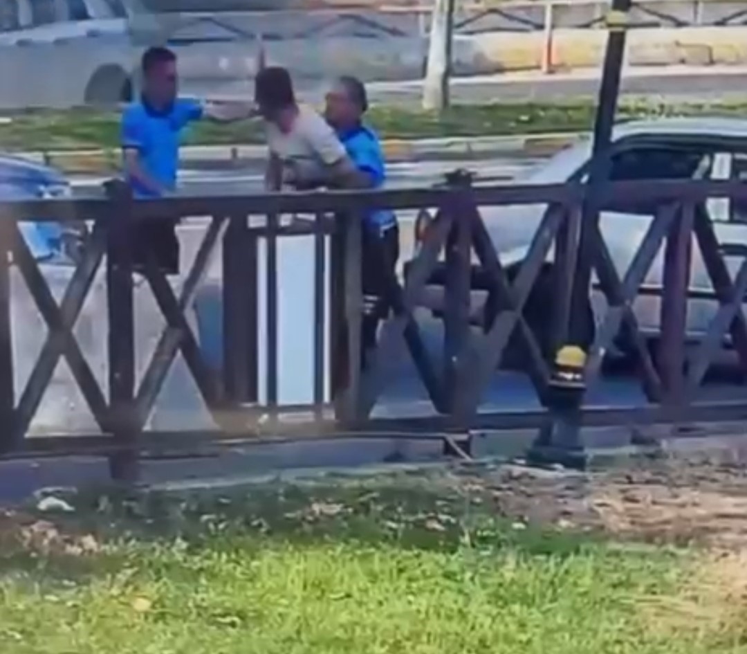 ZABITA EKİPLERİNİN İLK YARDIM MÜDAHALESİ HAYAT KURTARDI: O ANLAR SANİYE SANİYE KAMERAYA YANSIDI