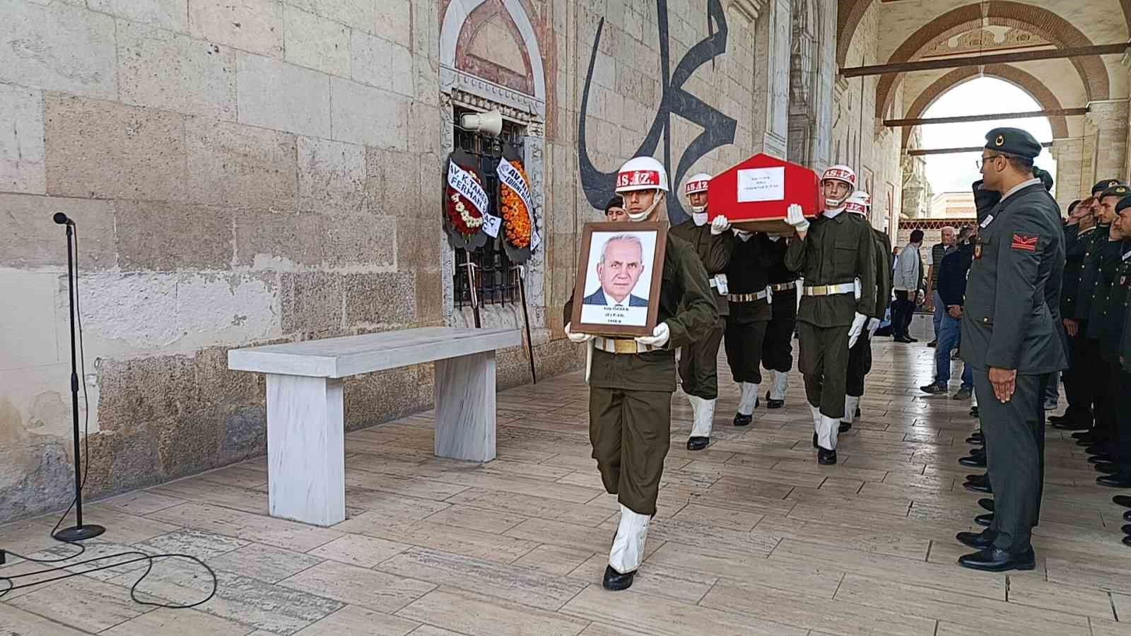 EDİRNE’DE KIBRIS GAZİSİ ÖZBEK, ASKERİ TÖRENLE UĞURLANDI