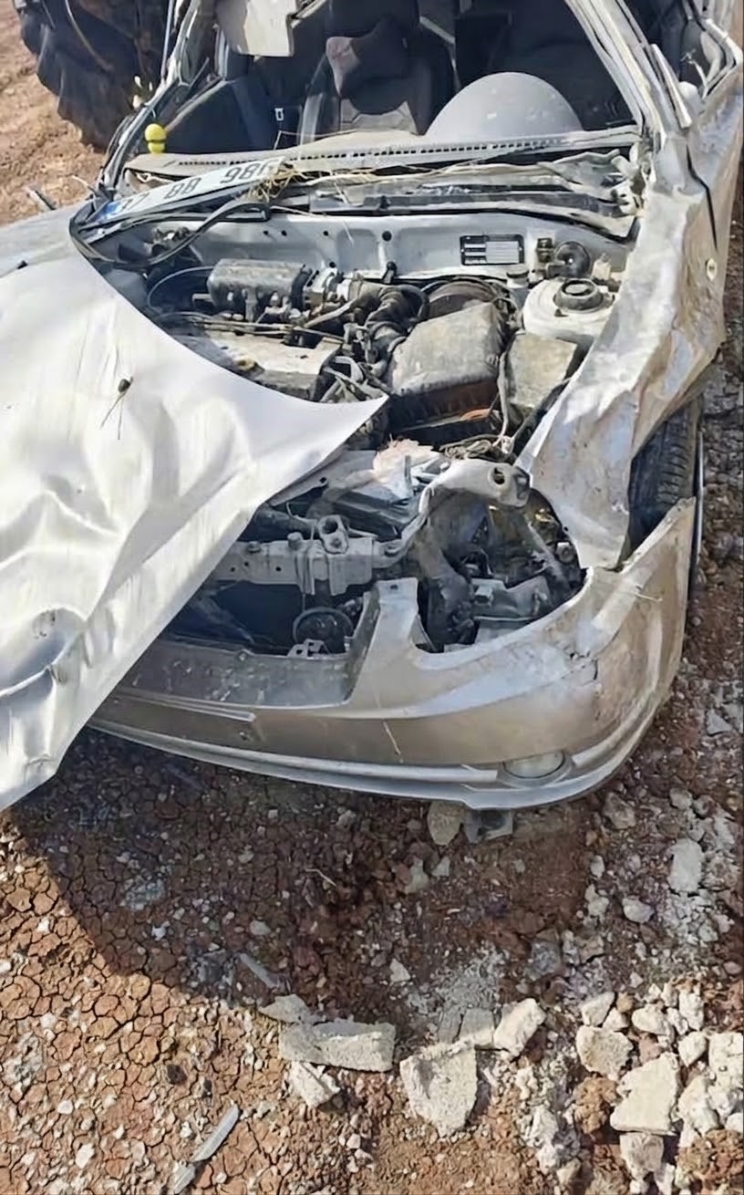 KONTROLDEN ÇIKAN OTOMOBİL TAKLA ATTI: 1 ÖLÜ, 2 YARALI