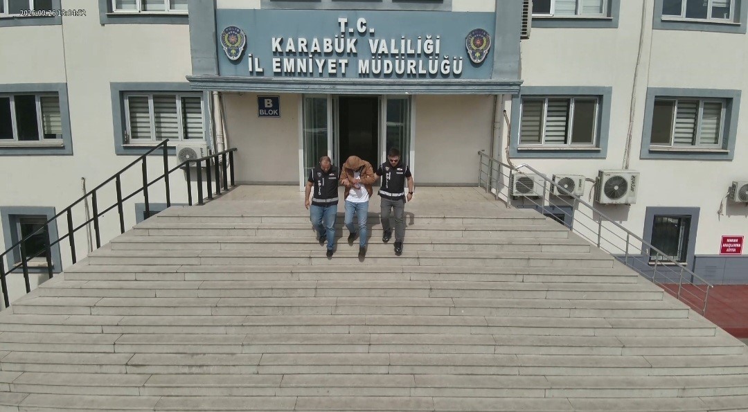 KARABÜK’TE SAHTE 11 BİN 700 DOLAR ELE GEÇİRİLDİ