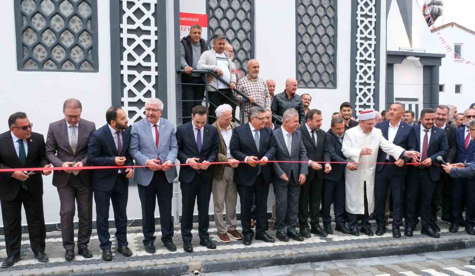 DURAĞAN YENİ CAMİİ DUALARLA İBADETE AÇILDI