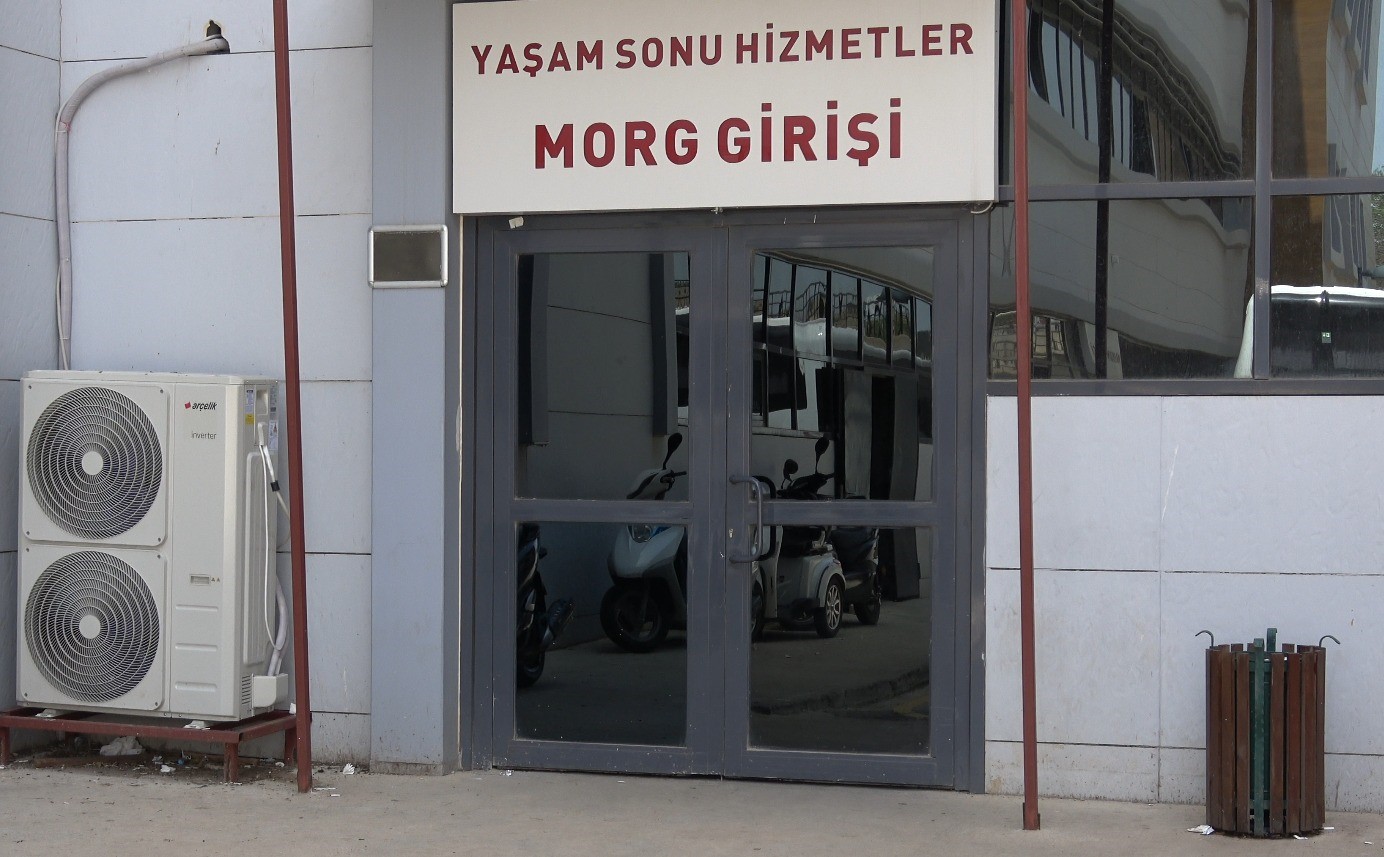 TARLASINI SÜRERKEN TRAKTÖRDEN DÜŞEREK HAYATINI KAYBETTİ