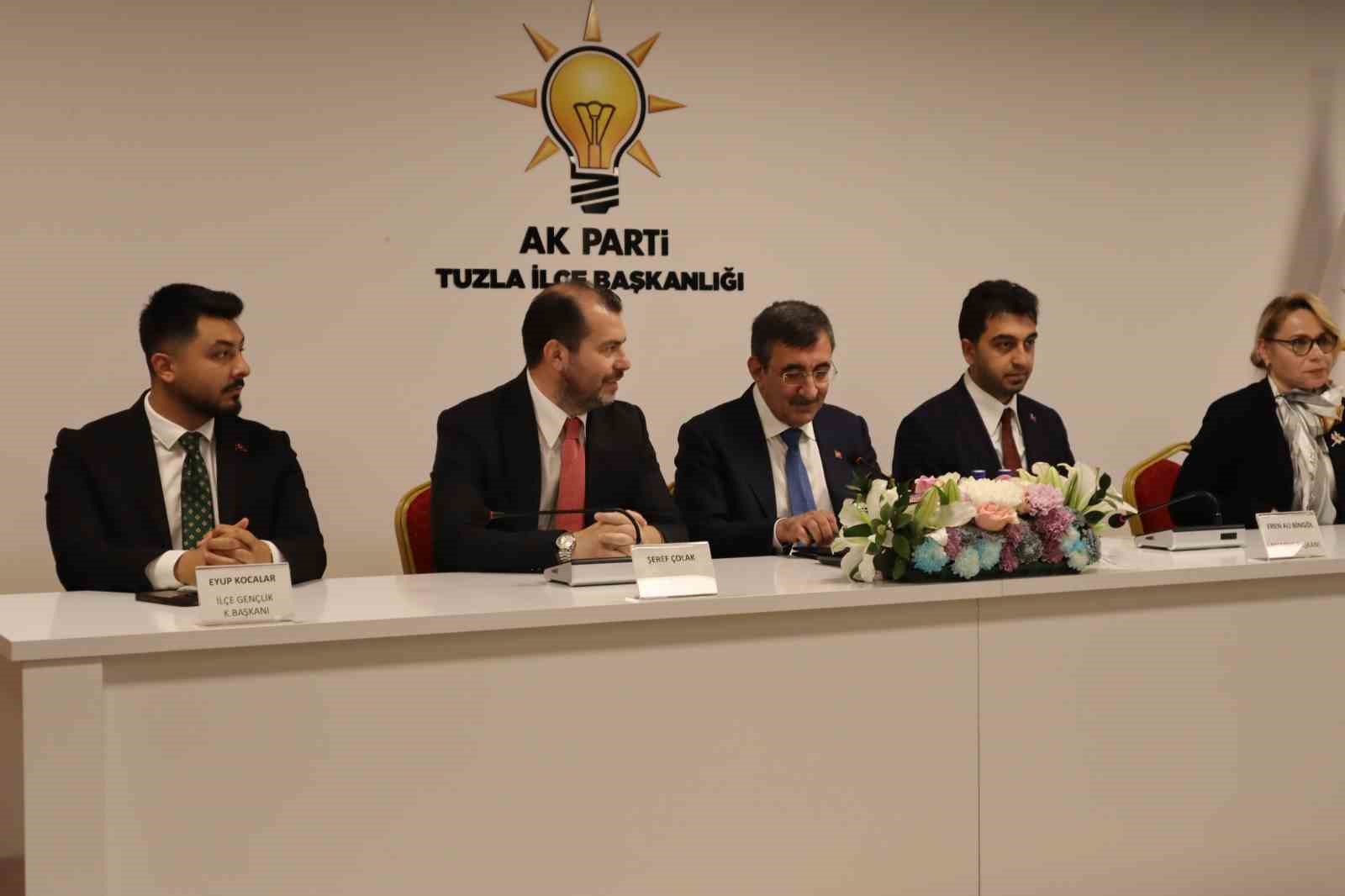 CUMHURBAŞKANI YARDIMCISI YILMAZ: "SAVUNMA SANAYİSİNDE BİR DEĞİŞİM DEĞİL DEVRİM YAŞANDI"