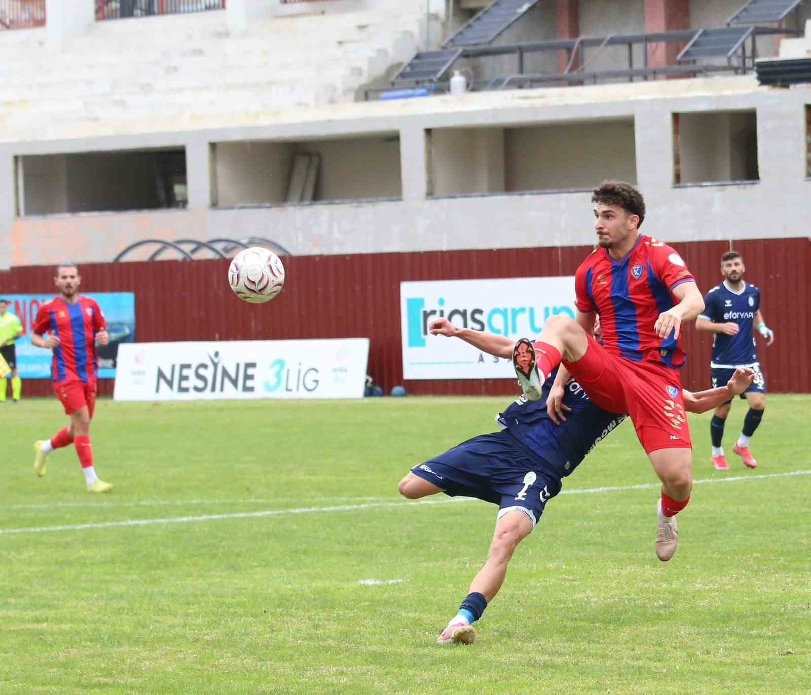 TFF 3. LİG: PAZARSPOR: 0 - KARABÜK İDMANYURDU SPOR:1