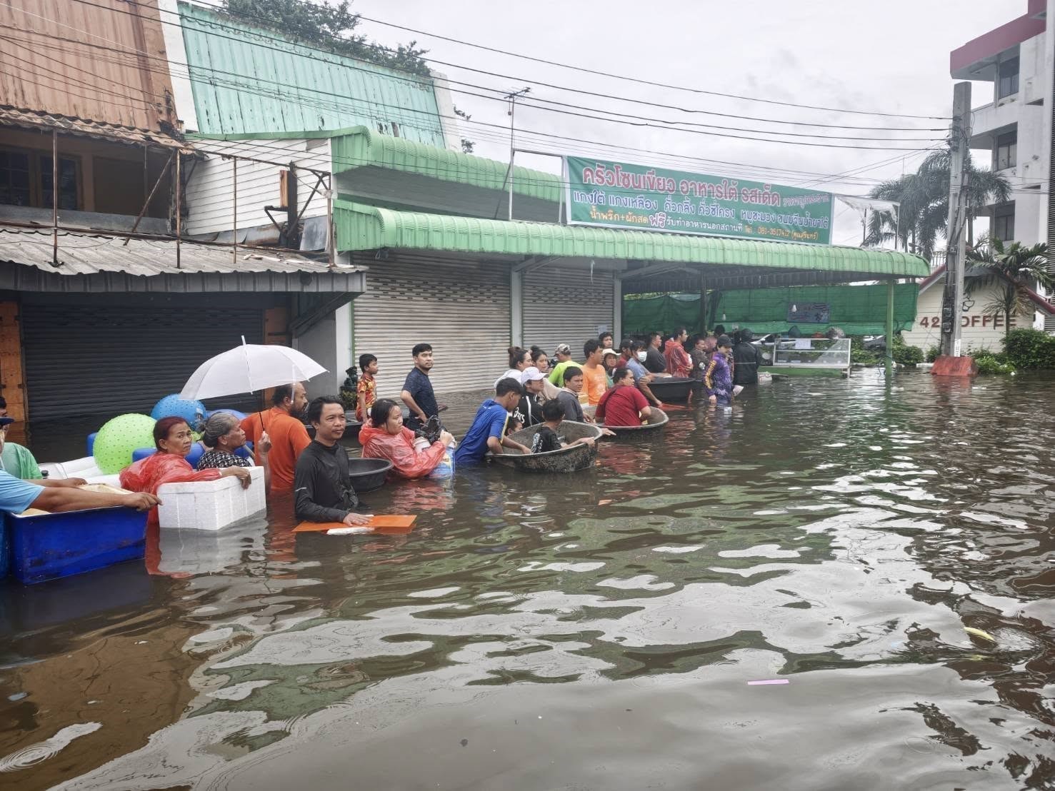 TAYLAND’DA SEL: 8 ÖLÜ