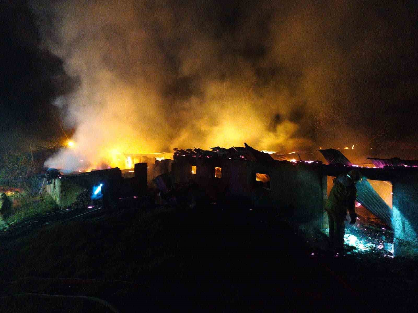 BOLU’DA SAMAN DOLU KÜMES ALEV ALEV YANDI
