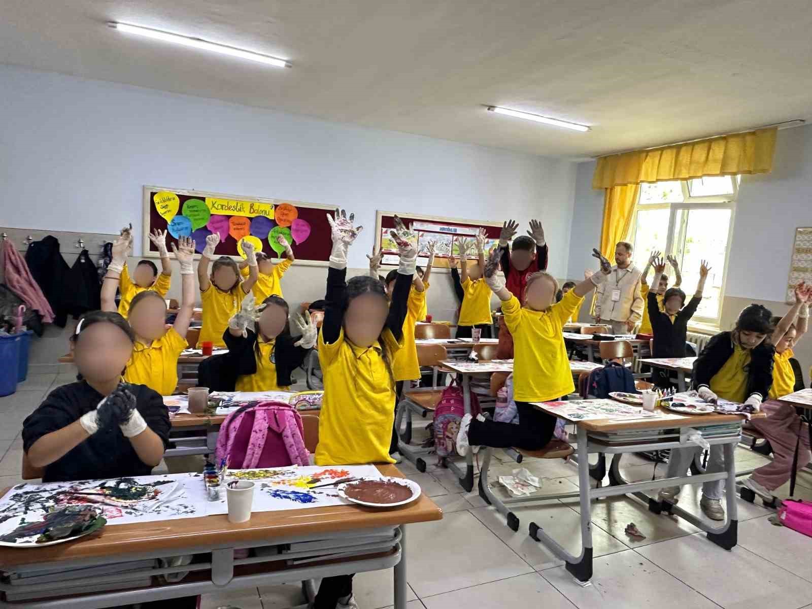SAMSUN’DA "KÖYDEN BİLİME" PROJESİ KAPANIŞ SERGİSİYLE TAMAMLANDI