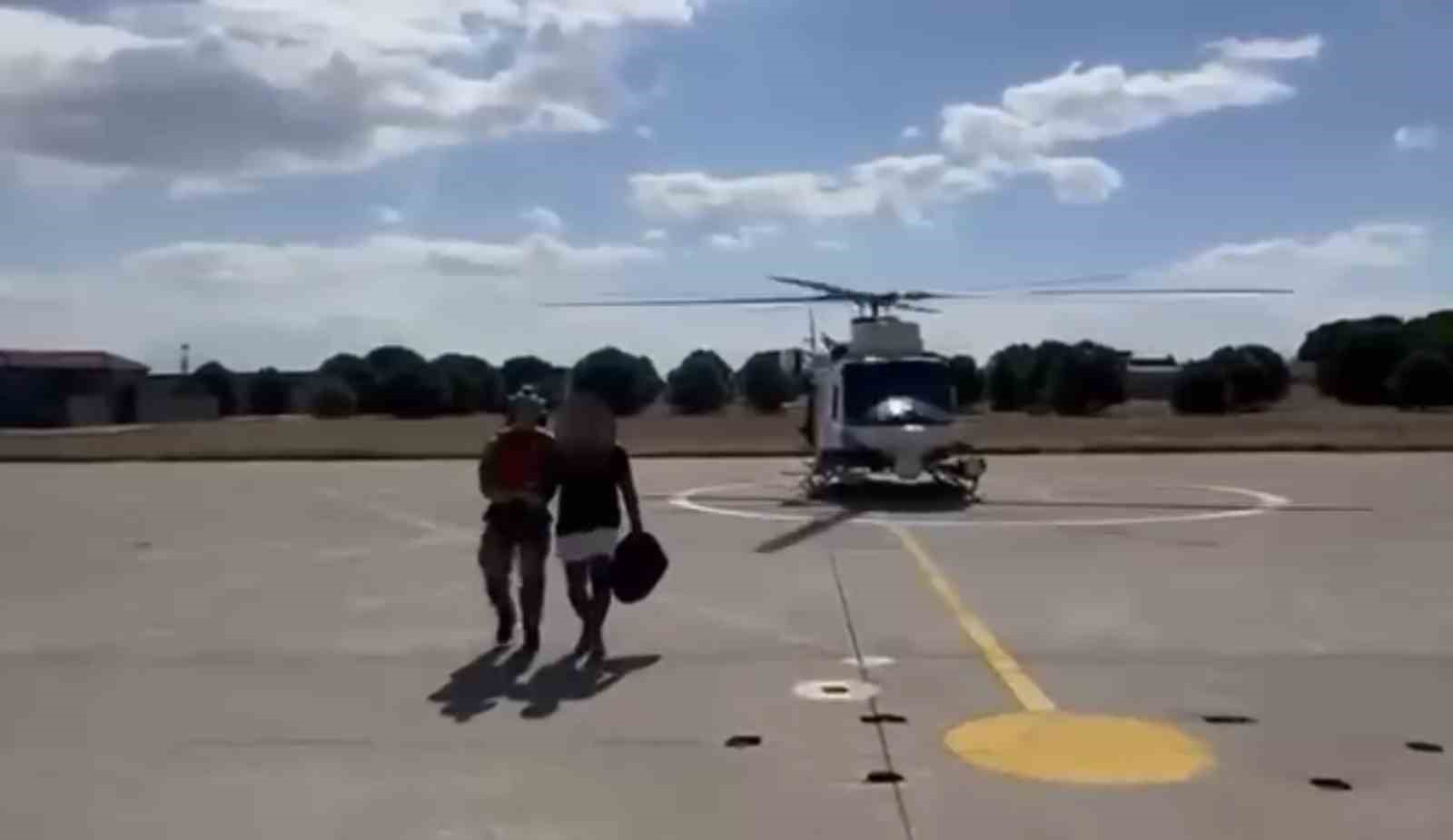 KOYUN ADASI’NDA MAHSUR KALAN 2 KİŞİ SAHİL GÜVENLİK HELİKOPTERİYLE KURTARILDI