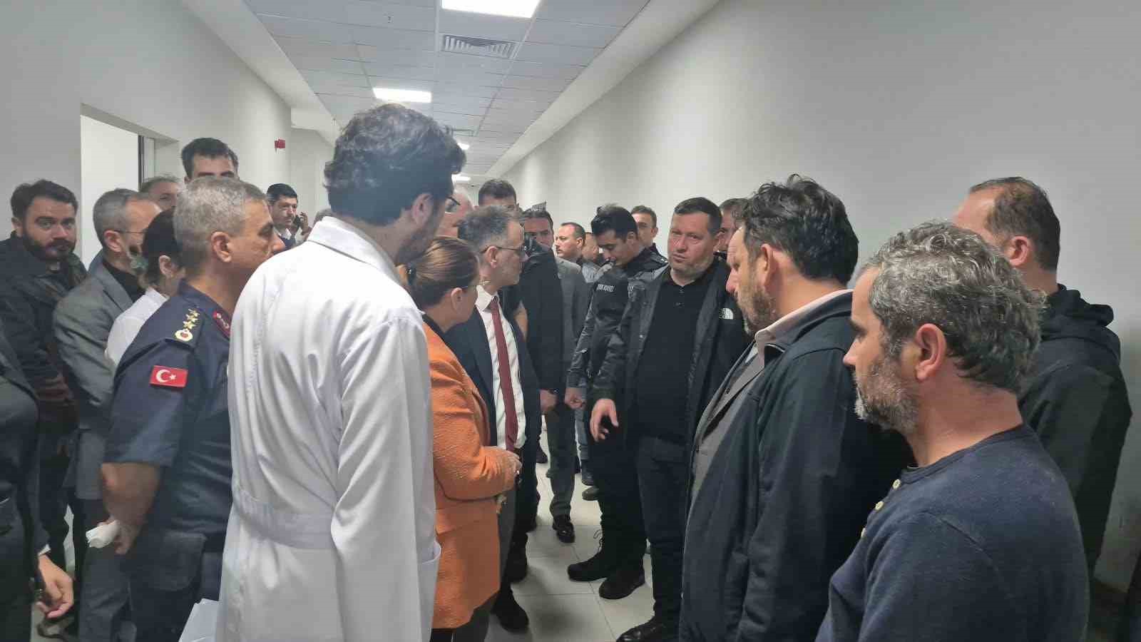 BARTIN’DA YAĞMUR SONRASI 1 SAAT ARAYLA İKİ KAZADA 2 KİŞİ ÖLDÜ, 17 KİŞİ YARALANDI