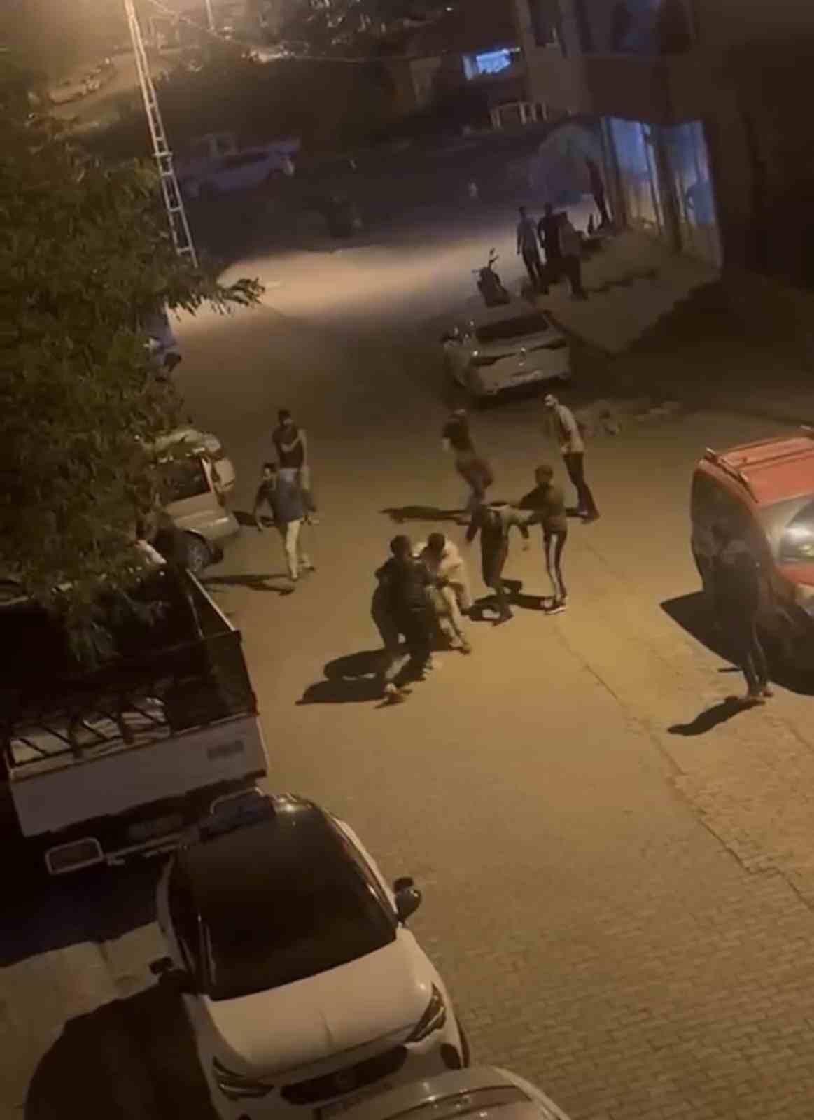 IĞDIR’DA ARAZİ ANLAŞMAZLIĞI SOPALI KAVGAYA DÖNÜŞTÜ: 3 YARALI