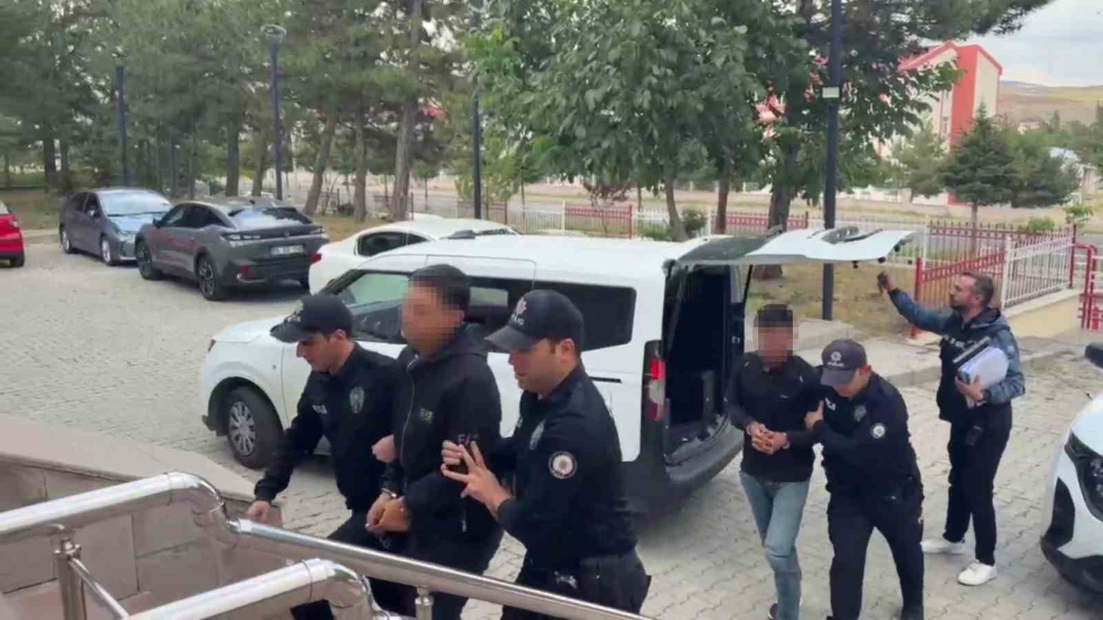 SİVAS’TA 3 SAATTE 11 İŞ YERİNİ SOYAN ZANLILAR TUTUKLANDI