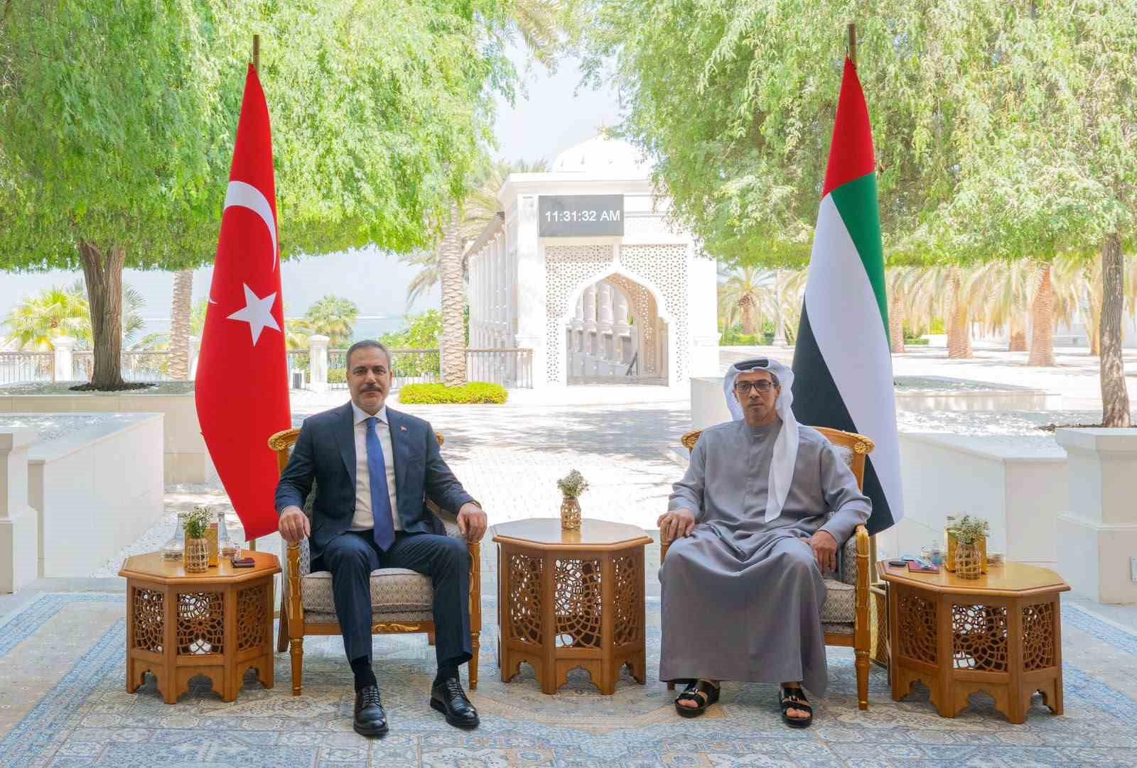 BAKAN FİDAN, BAE DEVLET BAŞKANI YARDIMCISI AL NAHYAN İLE BİR ARAYA GELDİ